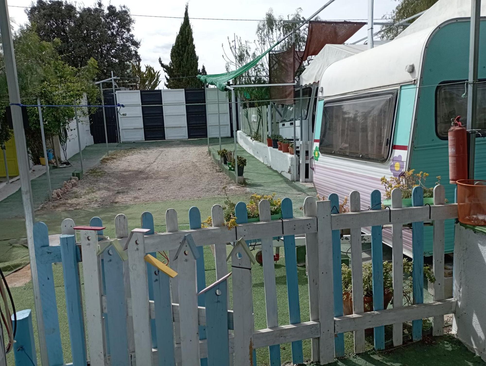 Caravanas Y Habitaciones Para Relajarse Sax Exterior photo